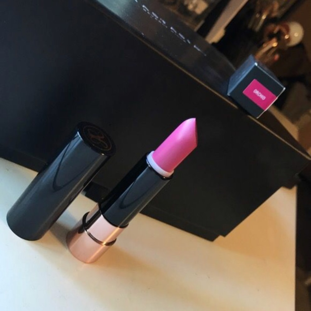 Matte lipstick